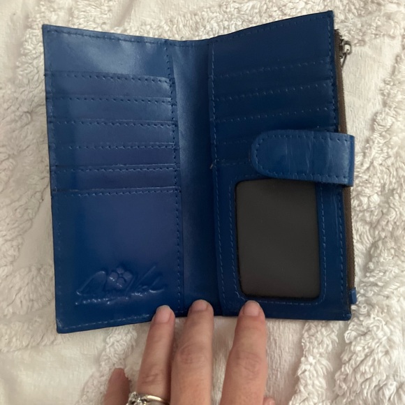 Patricia Nash Brown and Blue Embossed Tote - Picture 4 of 4